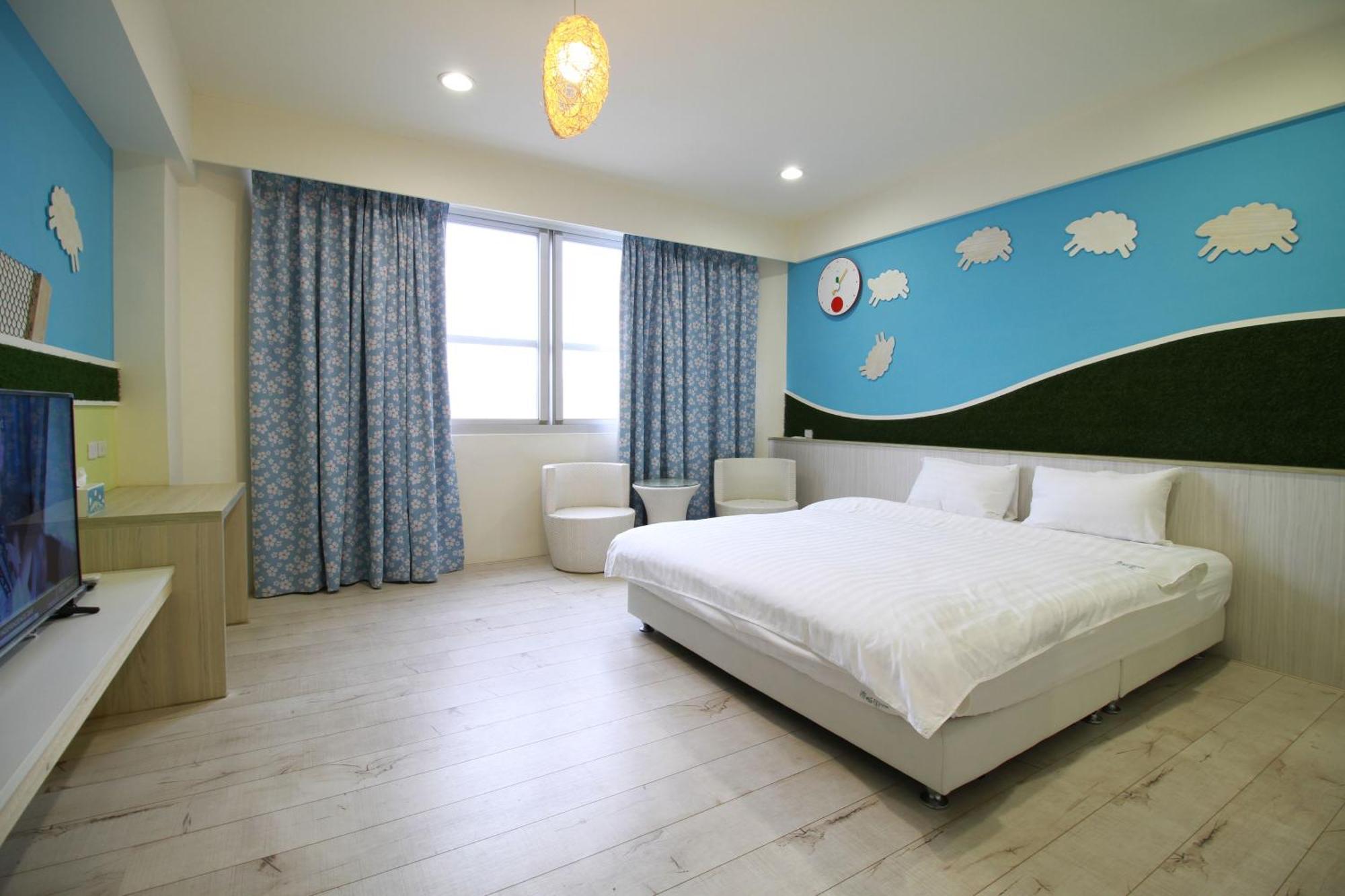 Moment Inn Тайнань Экстерьер фото