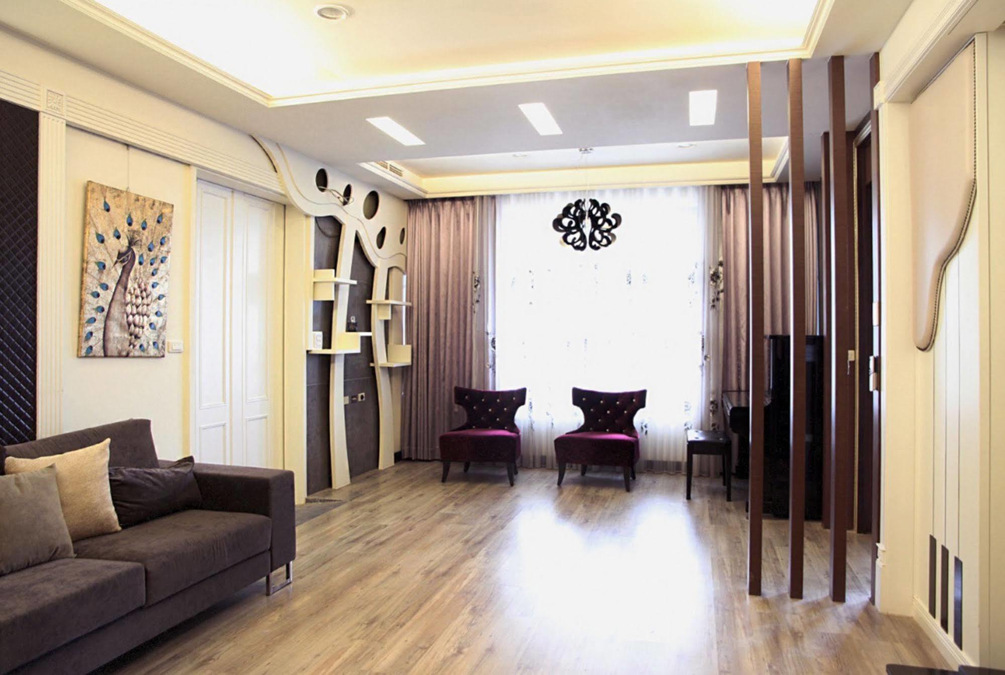Moment Inn Тайнань Экстерьер фото